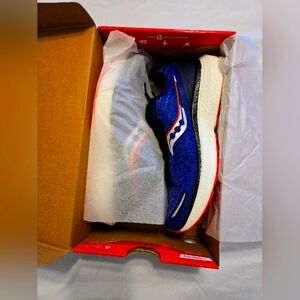 Saucony Mens Triumph 19 Running Sneakers